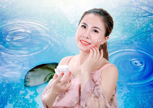 nghi viec cong nhan, me mot con thu nhap khung nho no luc kinh doanh online - 3